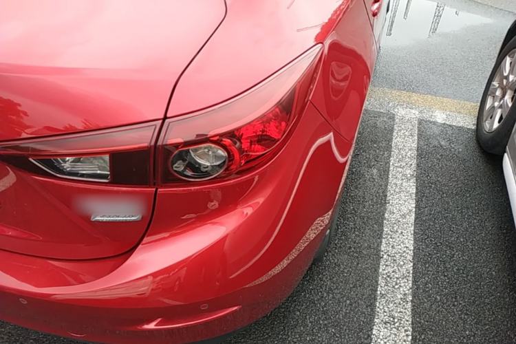 Used Mazda 3 Axela 2016 Sedan 1.5L Automatic Luxury Model Right Rear Taillight