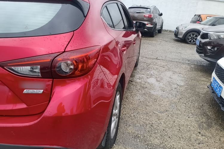 Used Mazda 3 Axela 2016 Hatchback 1.5L Automatic Luxury Model Right Rear Taillight