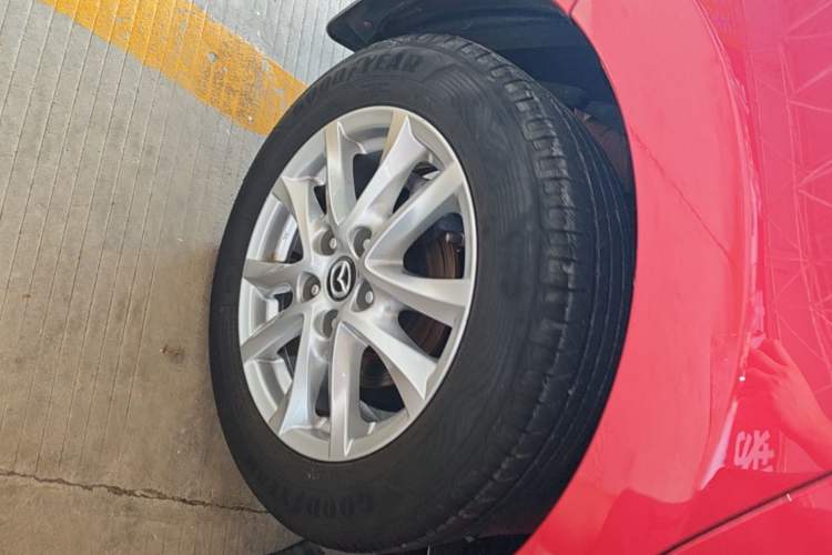 Used Mazda 3 Axela 2016 Sedan 1.5L Automatic Luxury Model Right Rear Wheel Hub