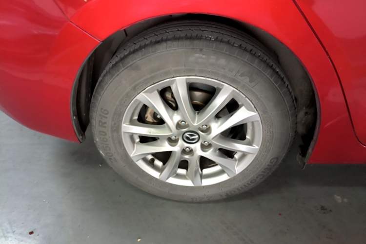 Used Mazda 3 Axela 2016 Sedan 1.5L Manual Comfort Model Right Rear Wheel Hub