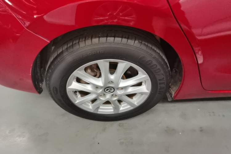 Used Mazda 3 Axela 2016 Sedan 1.5L Automatic Luxury Model Right Rear Wheel Hub