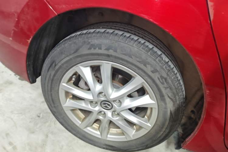 Used Mazda 3 Axela 2016 Sedan 1.5L Manual Comfort Model Right Rear Wheel Hub