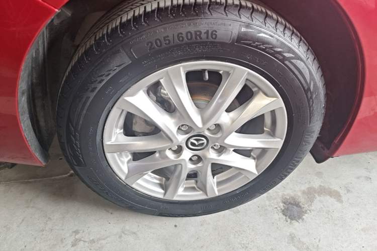 Used Mazda 3 Axela 2016 Sedan 1.5L Automatic Luxury Model Right Rear Wheel Hub