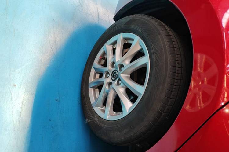 Used Mazda 3 Axela 2016 Sedan 1.5L Automatic Luxury Model Right Rear Wheel Hub