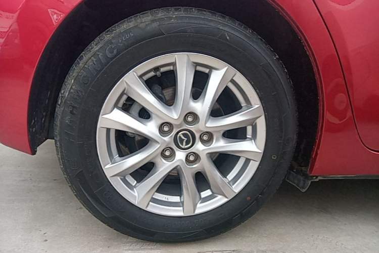 Used Mazda 3 Axela 2016 Hatchback 1.5L Automatic Luxury Model Right Rear Wheel Hub