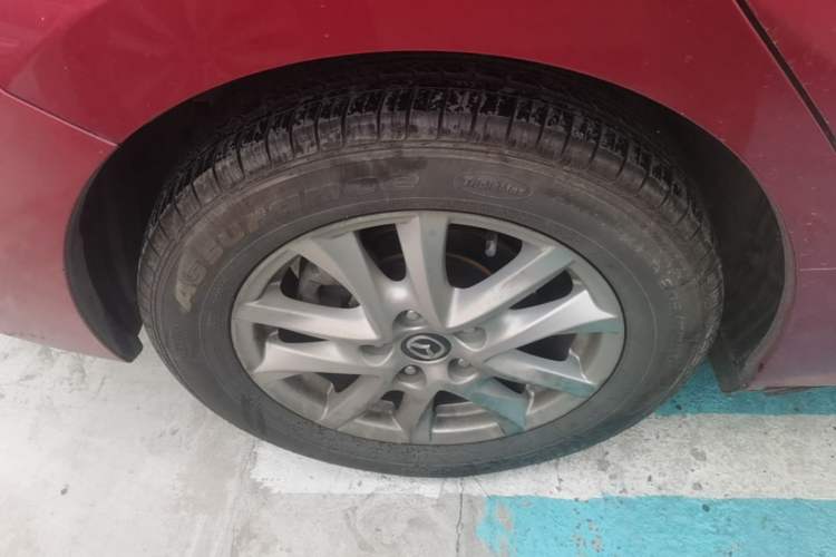 Used Mazda 3 Axela 2016 Sedan 1.5L Automatic Luxury Model Right Rear Wheel Hub