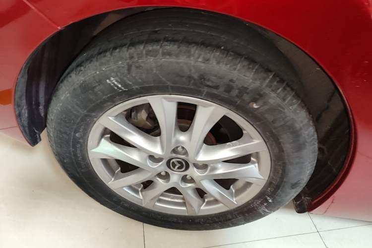 Used Mazda 3 Axela 2016 Sedan 1.5L Automatic Luxury Model Right Rear Wheel Hub