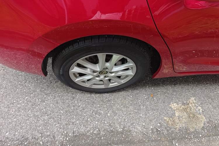 Used Mazda 3 Axela 2016 Sedan 1.5L Automatic Comfort Model Right Rear Wheel Hub