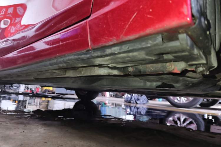 Used Mazda 3 Axela 2016 Sedan 1.5L Automatic Luxury Model Right Side Sill