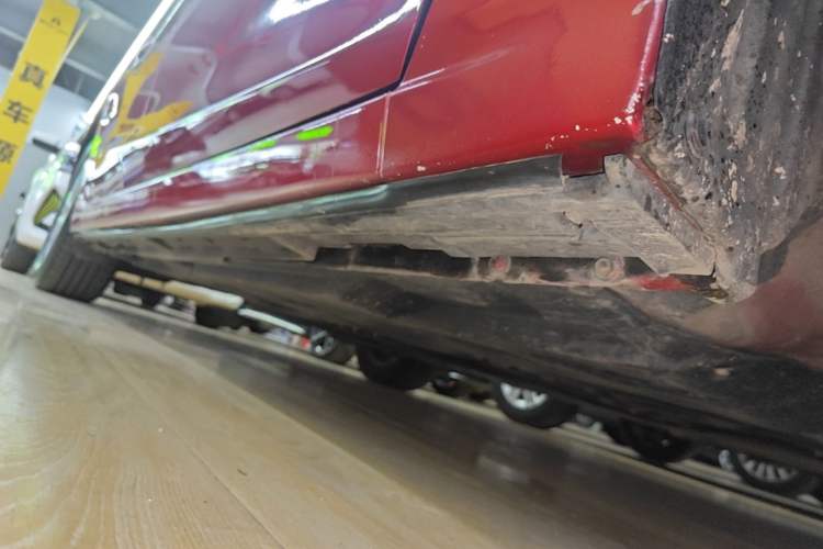 Used Mazda 3 Axela 2016 Sedan 1.5L Automatic Prestige Model Right Side Sill
