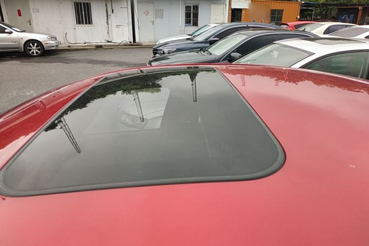 Used Mazda 3 Axela 2016 Sedan 1.5L Automatic Luxury Model Roof