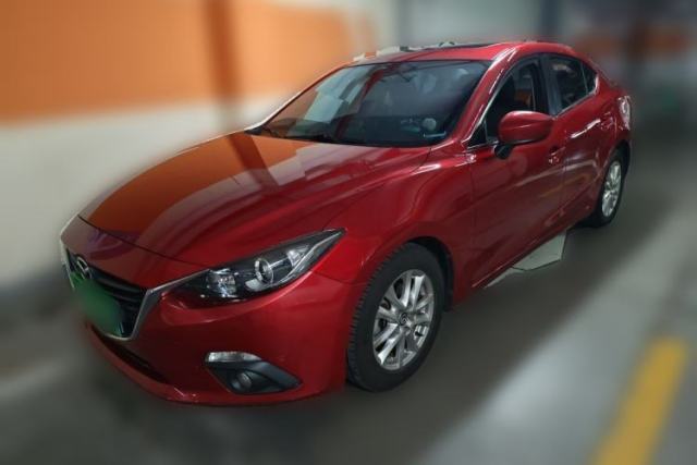 Used Mazda 3 Axela 2016 Sedan 1.5L Automatic Luxury Model