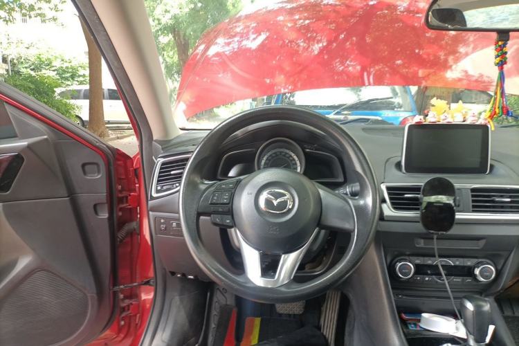 Used Mazda 3 Axela 2016 Sedan 1.5L Automatic Luxury Model Steering Wheel