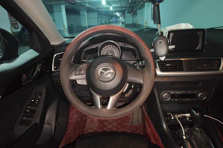 Used Mazda 3 Axela 2016 Sedan 1.5L Automatic Luxury Model Steering Wheel
