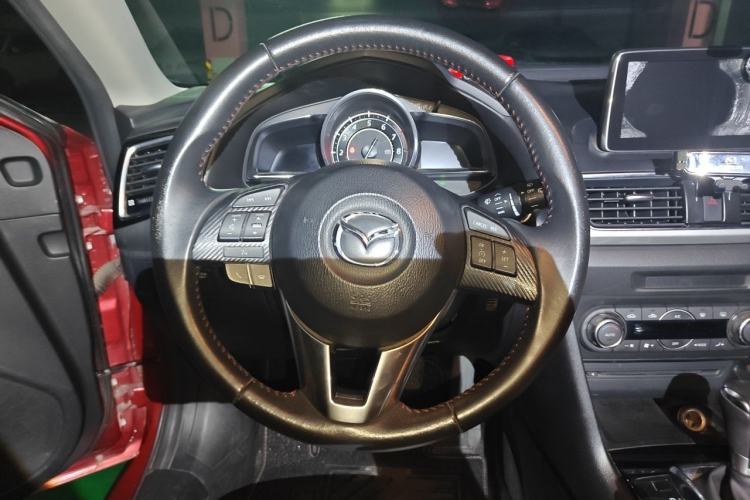 Used Mazda 3 Axela 2016 Hatchback 2.0L Automatic Flagship Model Steering Wheel