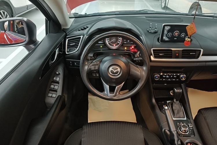 Used Mazda 3 Axela 2016 Hatchback 1.5L Automatic Luxury Model Steering Wheel