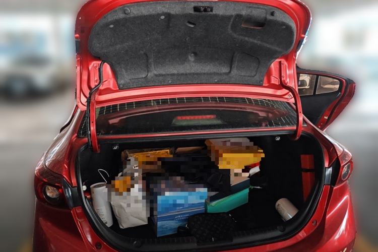 Used Mazda 3 Axela 2016 Sedan 1.5L Automatic Luxury Model Trunk
