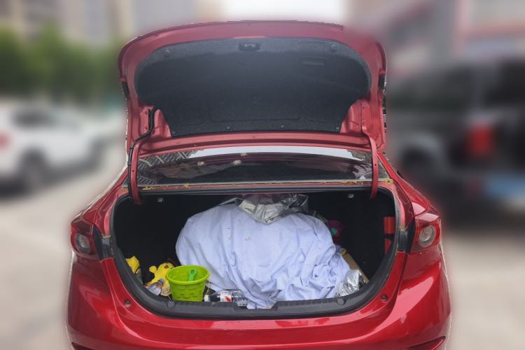 Used Mazda 3 Axela 2016 Sedan 1.5L Automatic Luxury Model Trunk
