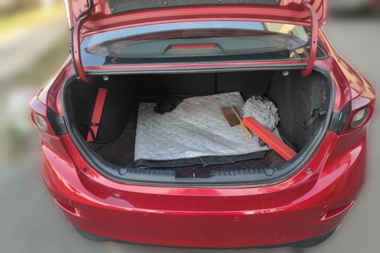 Used Mazda 3 Axela 2016 Sedan 1.5L Automatic Comfort Model Trunk