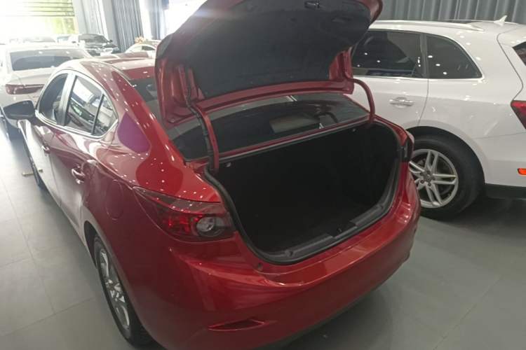 Used Mazda 3 Axela 2016 Sedan 1.5L Automatic Luxury Model Trunk
