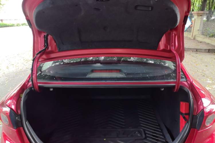 Used Mazda 3 Axela 2016 Sedan 2.0L Automatic Sport Model Trunk