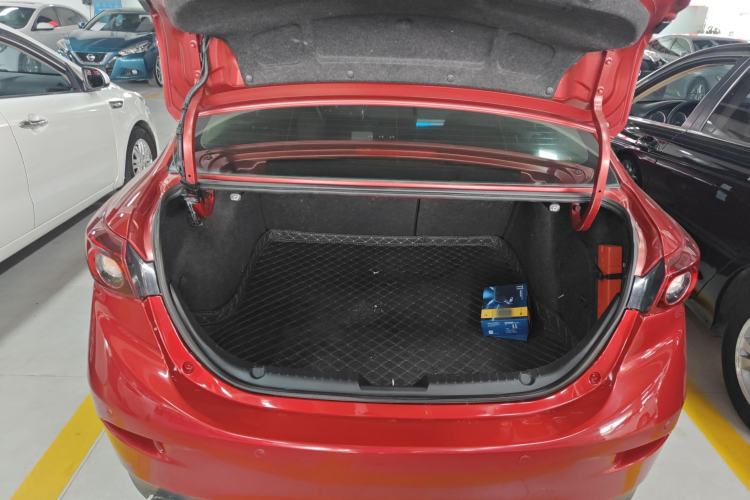 Used Mazda 3 Axela 2016 Sedan 1.5L Automatic Comfort Model Trunk