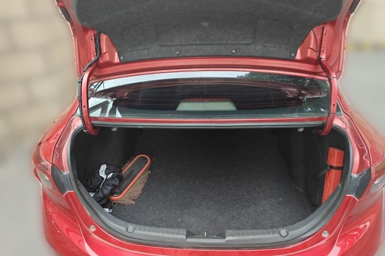 Used Mazda 3 Axela 2016 Sedan 1.5L Automatic Luxury Model Trunk