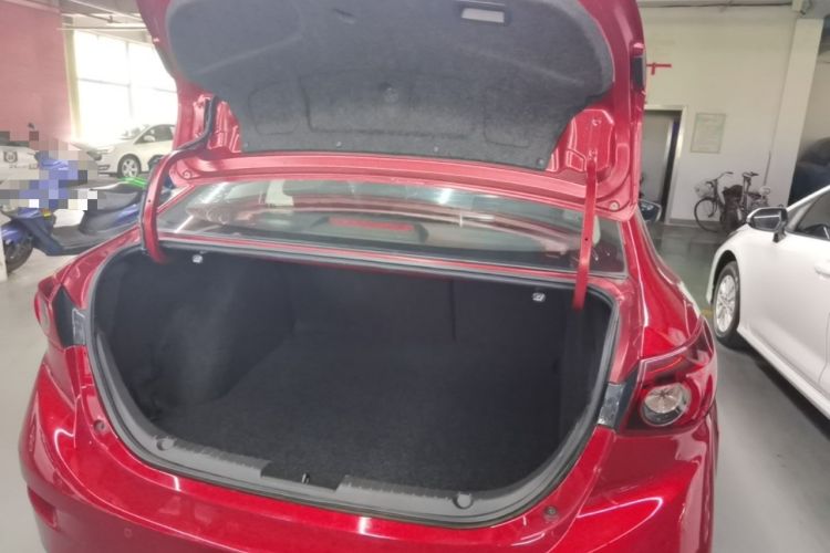 Used Mazda 3 Axela 2016 Sedan 1.5L Automatic Luxury Model Trunk