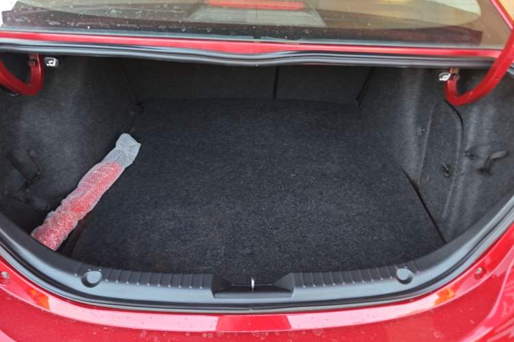 Used Mazda 3 Axela 2016 Sedan 1.5L Manual Comfort Model Trunk