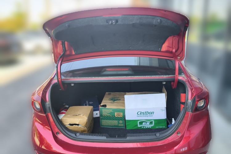 Used Mazda 3 Axela 2016 Sedan 1.5L Automatic Luxury Model Trunk