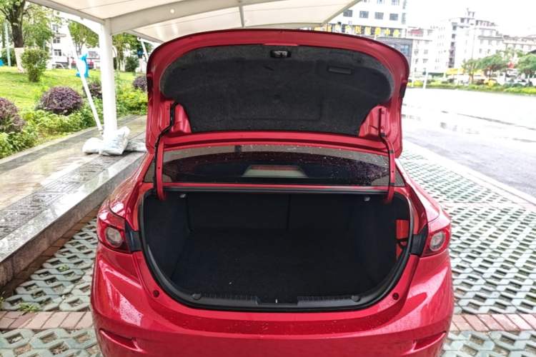 Used Mazda 3 Axela 2016 Sedan 1.5L Automatic Comfort Model Trunk