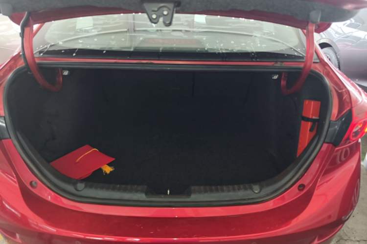 Used Mazda 3 Axela 2016 Sedan 1.5L Automatic Luxury Model Trunk
