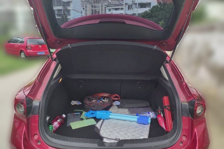 Used Mazda 3 Axela 2016 Hatchback 1.5L Automatic Comfort Model Trunk