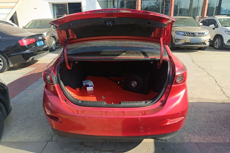 Used Mazda 3 Axela 2016 Sedan 1.5L Automatic Comfort Model Trunk