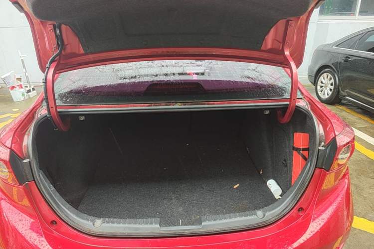Used Mazda 3 Axela 2016 Sedan 1.5L Automatic Comfort Model Trunk
