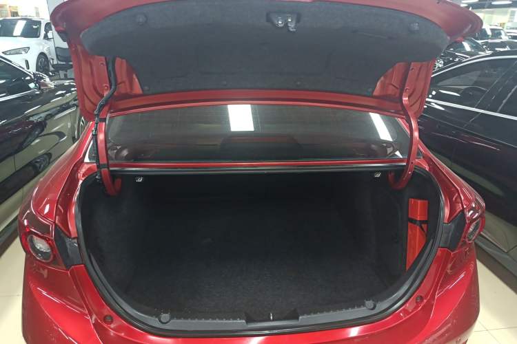 Used Mazda 3 Axela 2016 Sedan 1.5L Automatic Comfort Model Trunk