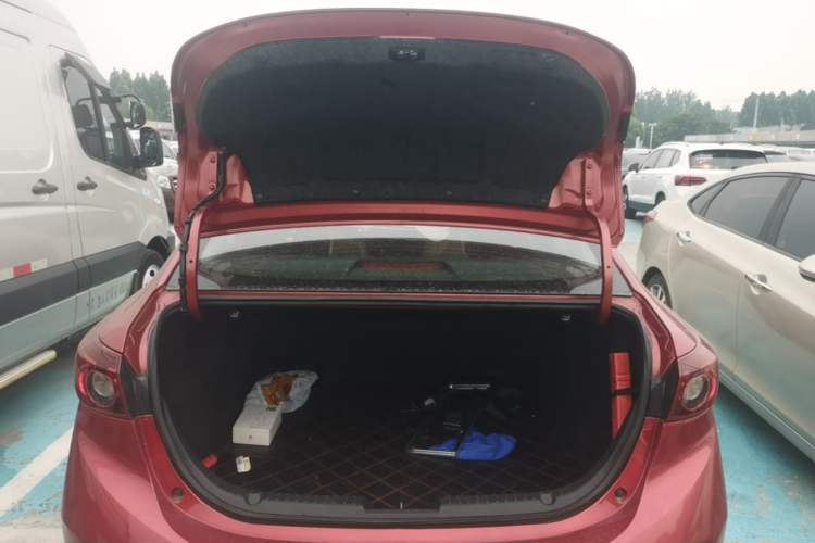 Used Mazda 3 Axela 2016 Sedan 1.5L Automatic Luxury Model Trunk