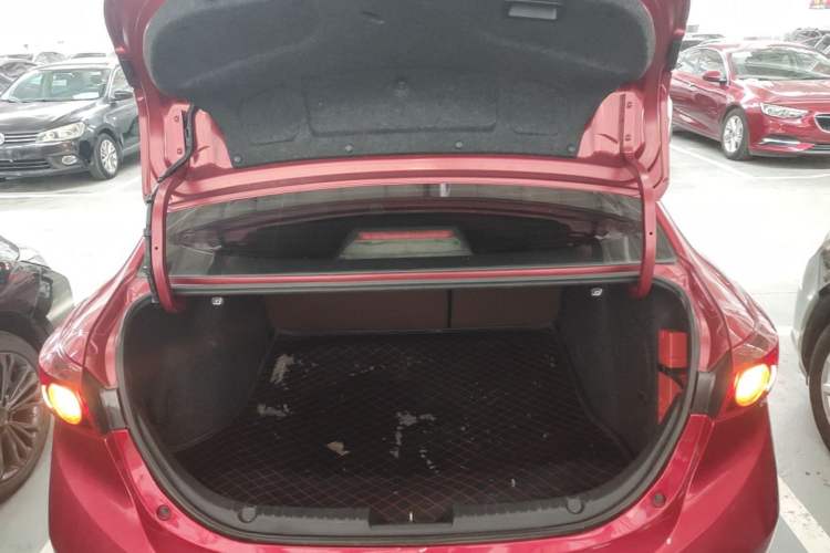 Used Mazda 3 Axela 2016 Sedan 1.5L Automatic Comfort Model Trunk
