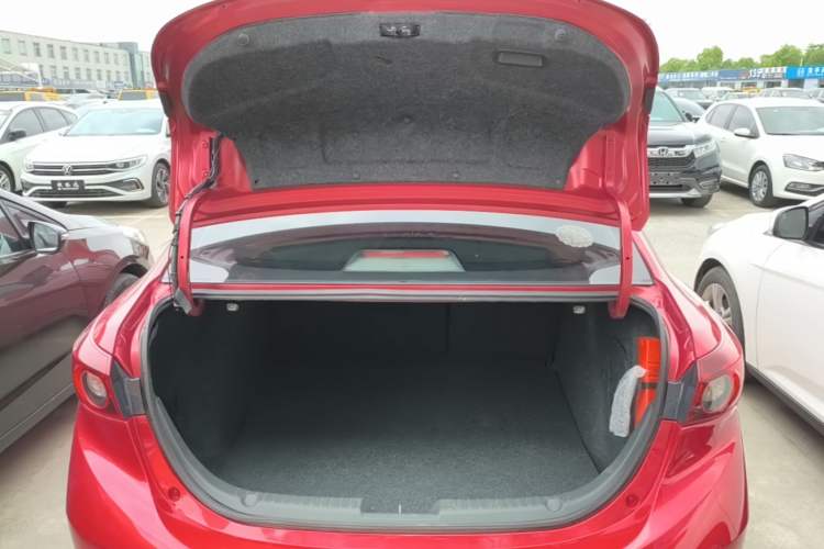 Used Mazda 3 Axela 2016 Sedan 1.5L Automatic Comfort Model Trunk