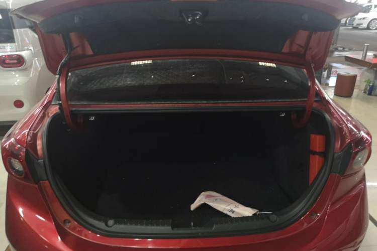 Used Mazda 3 Axela 2016 Sedan 1.5L Automatic Comfort Model Trunk