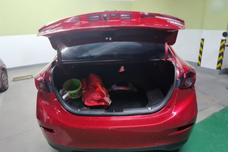 Used Mazda 3 Axela 2016 Sedan 1.5L Automatic Luxury Model Trunk