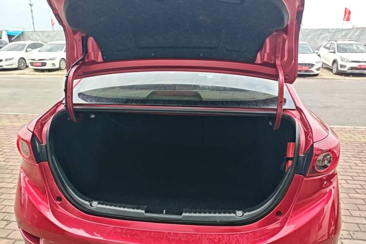 Used Mazda 3 Axela 2016 Sedan 1.5L Automatic Luxury Model Trunk