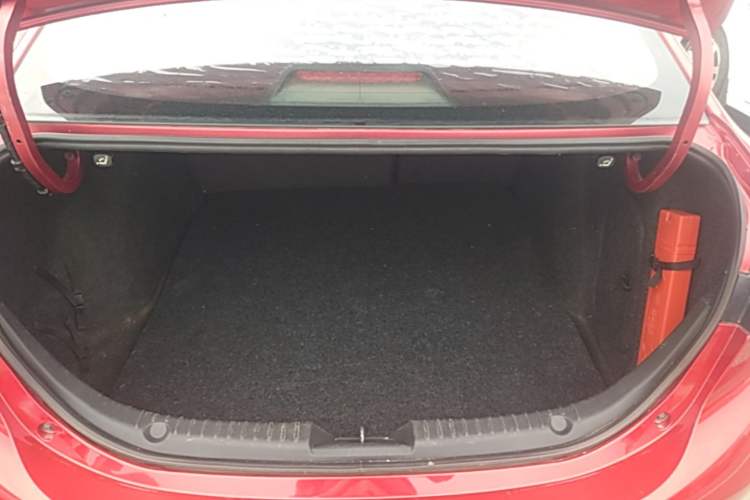 Used Mazda 3 Axela 2016 Sedan 1.5L Automatic Comfort Model Trunk
