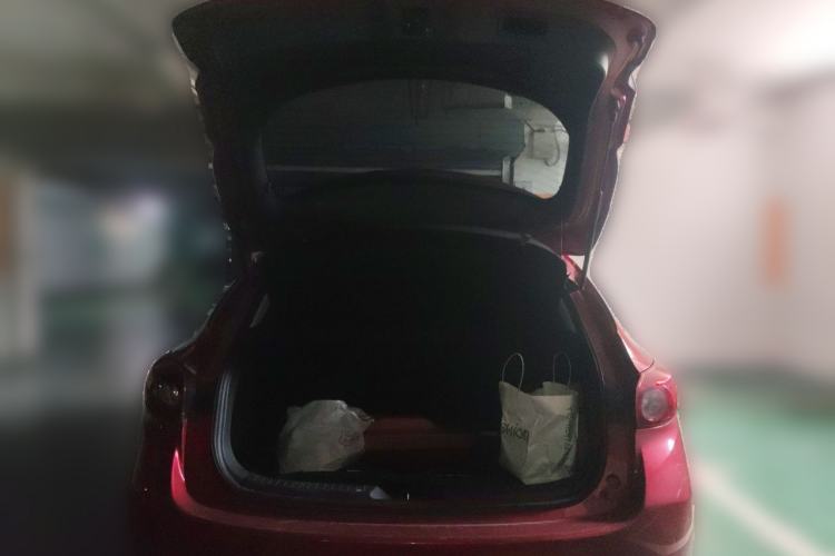 Used Mazda 3 Axela 2016 Hatchback 1.5L Automatic Luxury Model Trunk