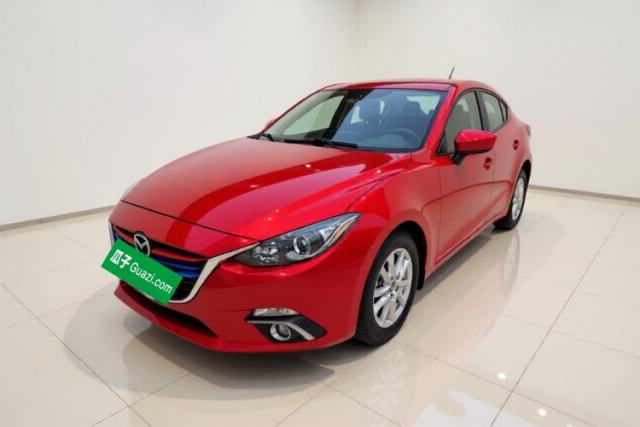 Używany Mazda 3 Axela 2016 Sedan 1.5L Automatic Luxury Model