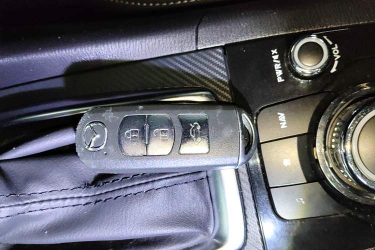 Used Mazda 3 Axela 2016 Sedan 1.5L Automatic Comfort Model Vehicle Key