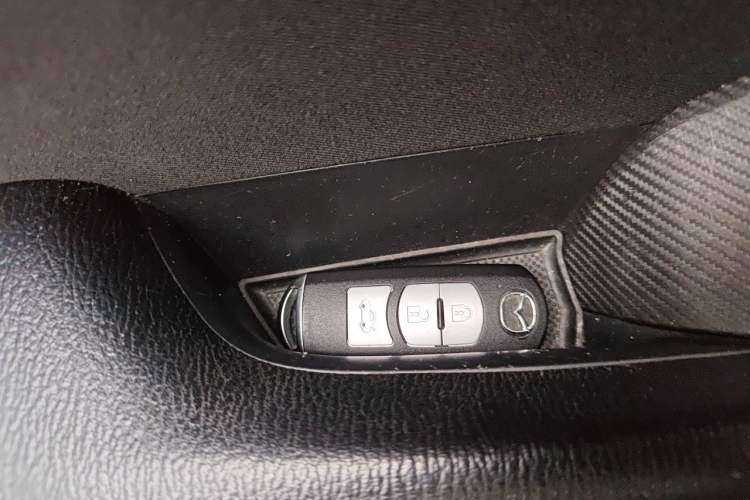 Used Mazda 3 Axela 2016 Sedan 1.5L Automatic Comfort Model Vehicle Key