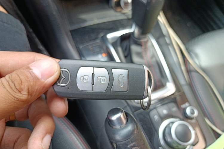Used Mazda 3 Axela 2016 Sedan 2.0L Automatic Sport Model Vehicle Key