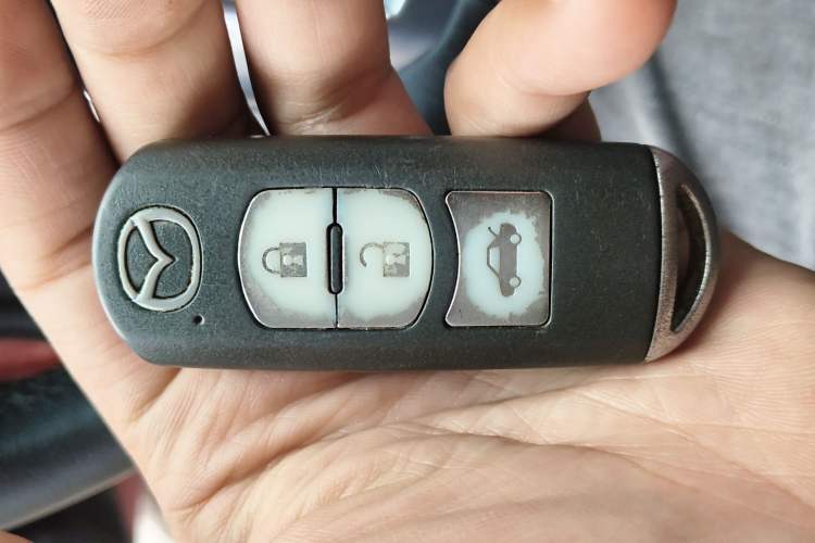 Used Mazda 3 Axela 2016 Sedan 1.5L Automatic Comfort Model Vehicle Key
