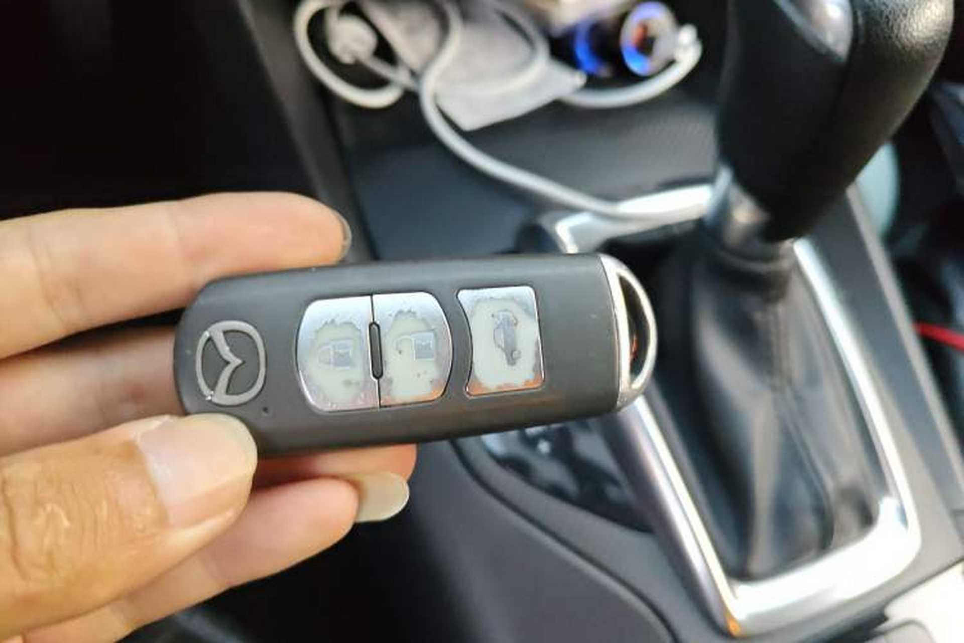 Used Mazda 3 Axela 2016 Sedan 1.5L Automatic Comfort Model Vehicle Key